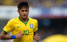 【PG】西甲争四格局骤变！巴萨榜首稳如磐石，黄潜逆袭杀入欧冠区