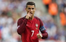 PG|哈登复出之战17投6中球队惜败，手臂青筋凸显36岁自律传奇